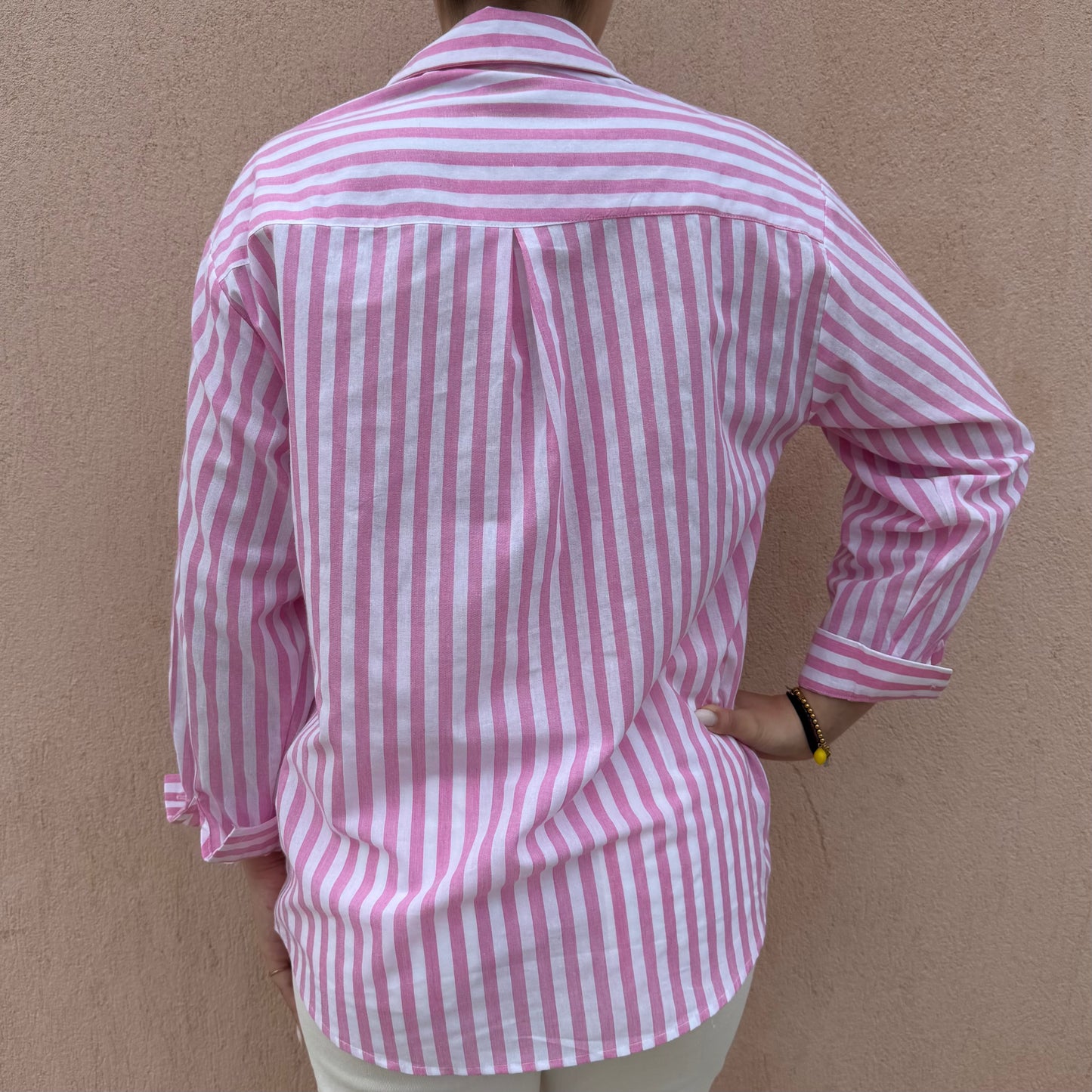 Chemise brodée rose