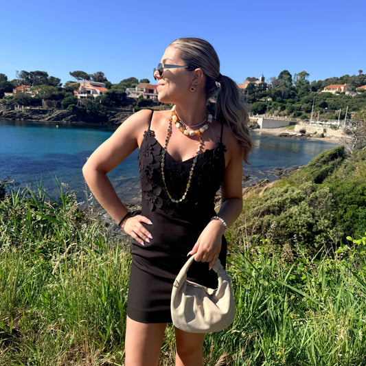 Robe fleurie noire