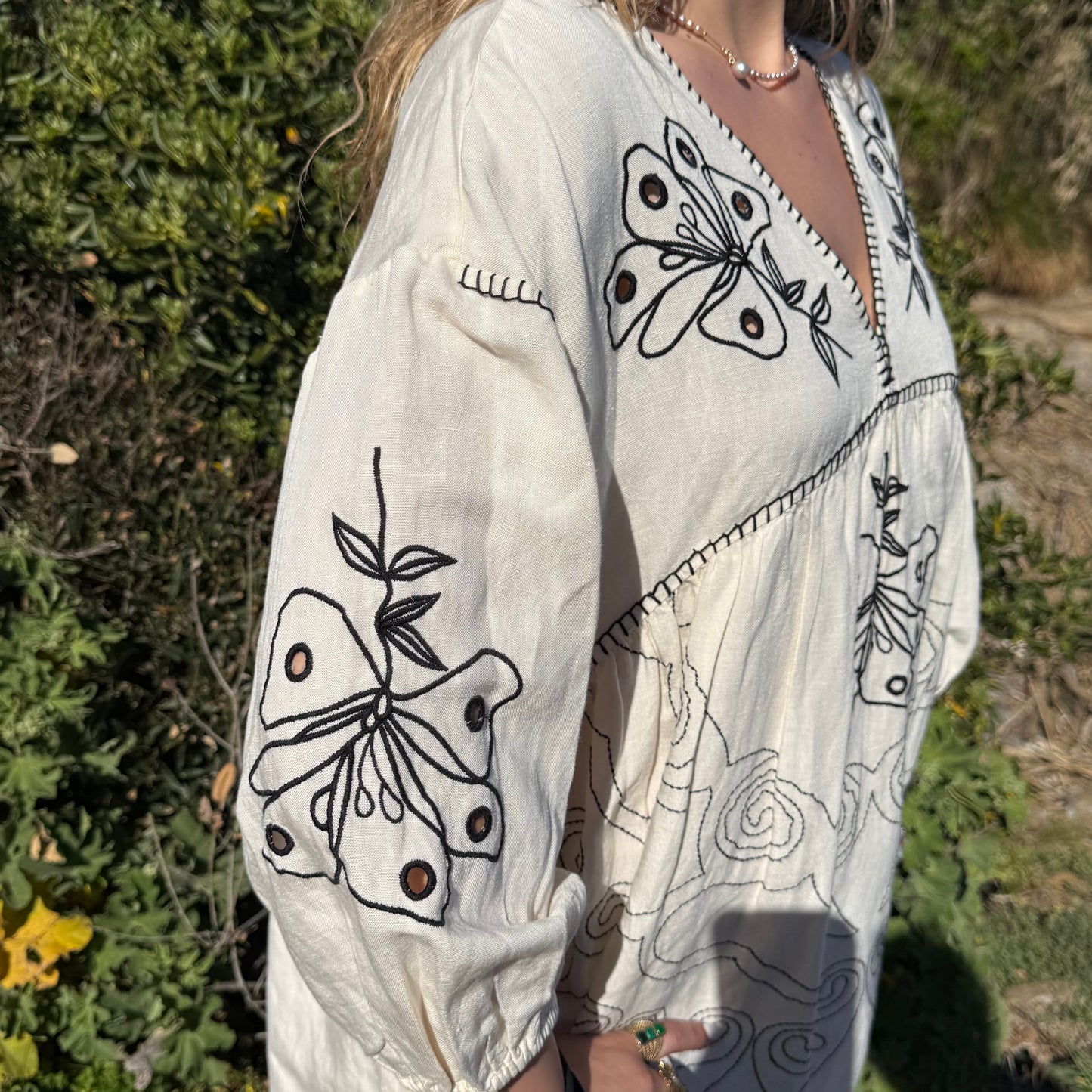 Robe brodée