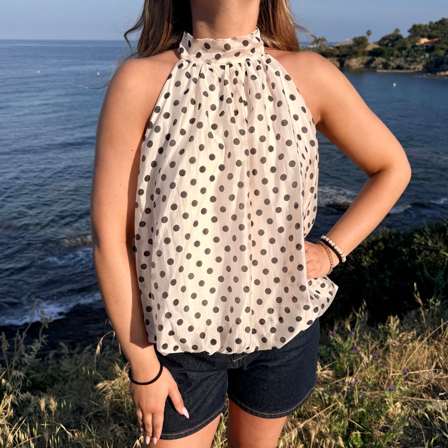 Top à pois noir