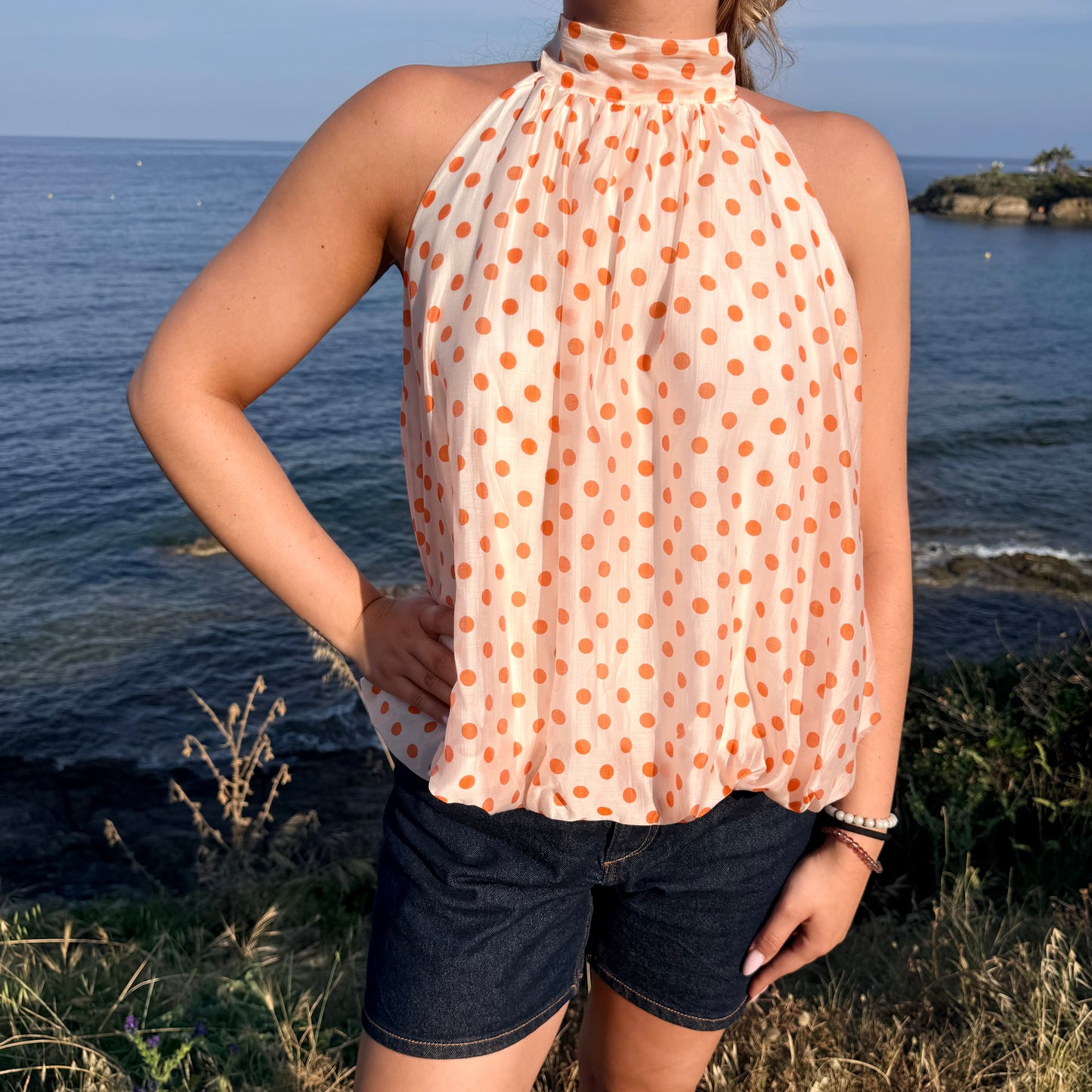 Top à pois orange