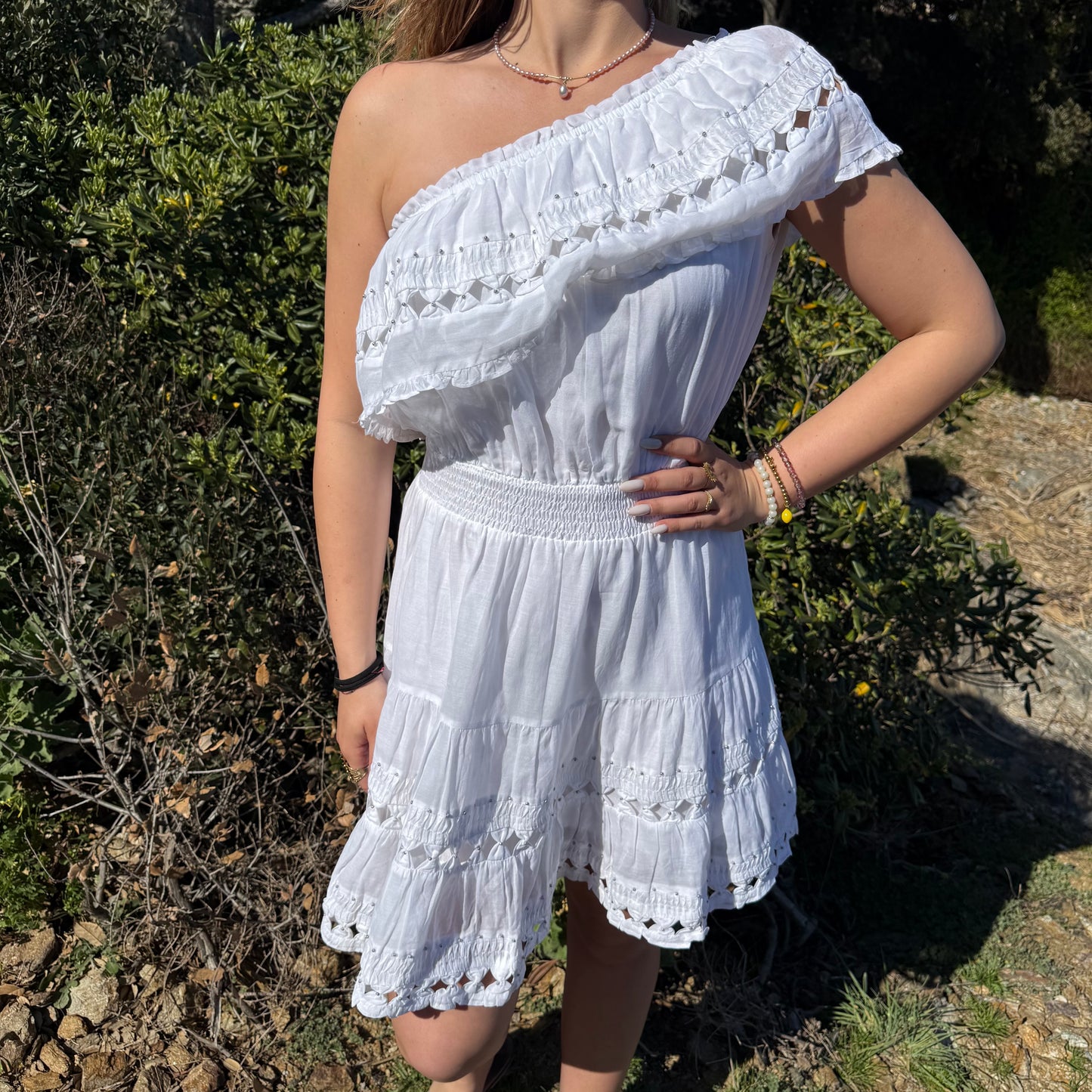 Robe asymétrique blanche
