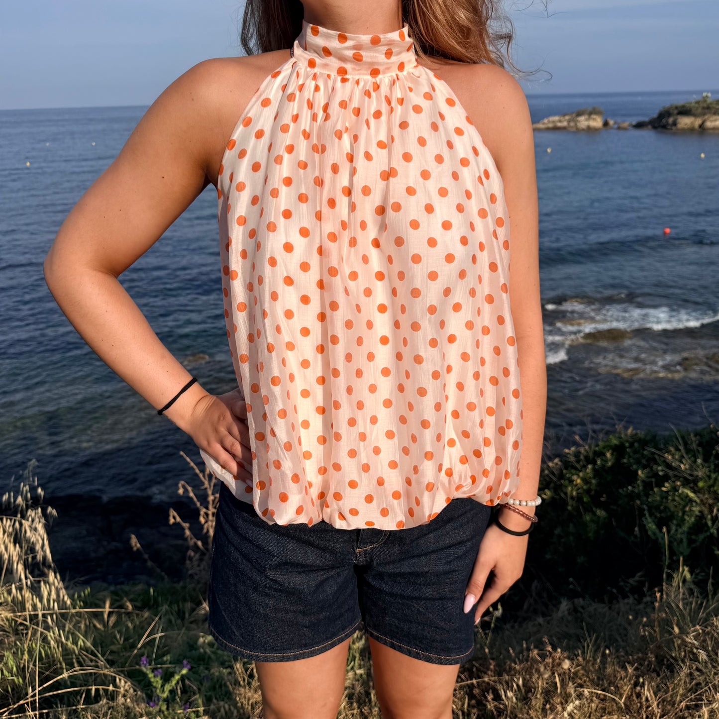Top à pois orange