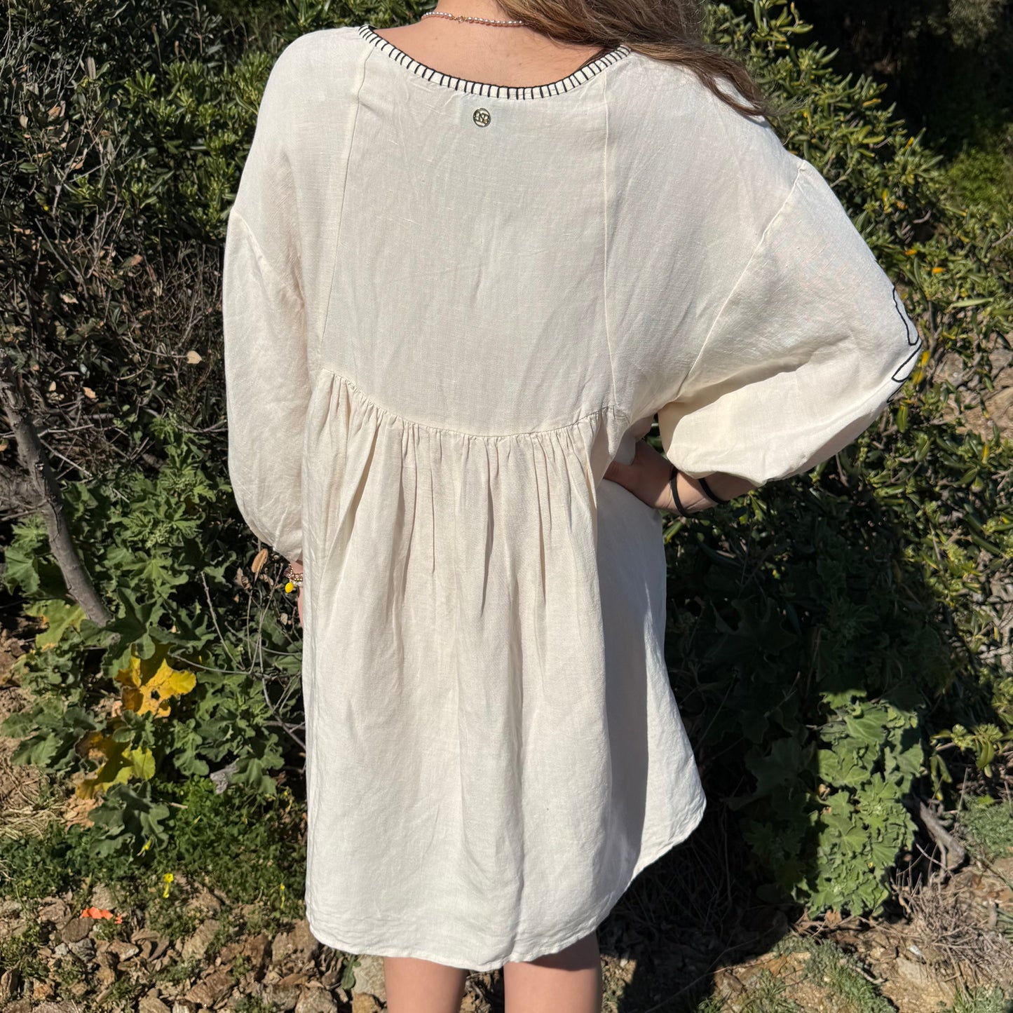 Robe brodée