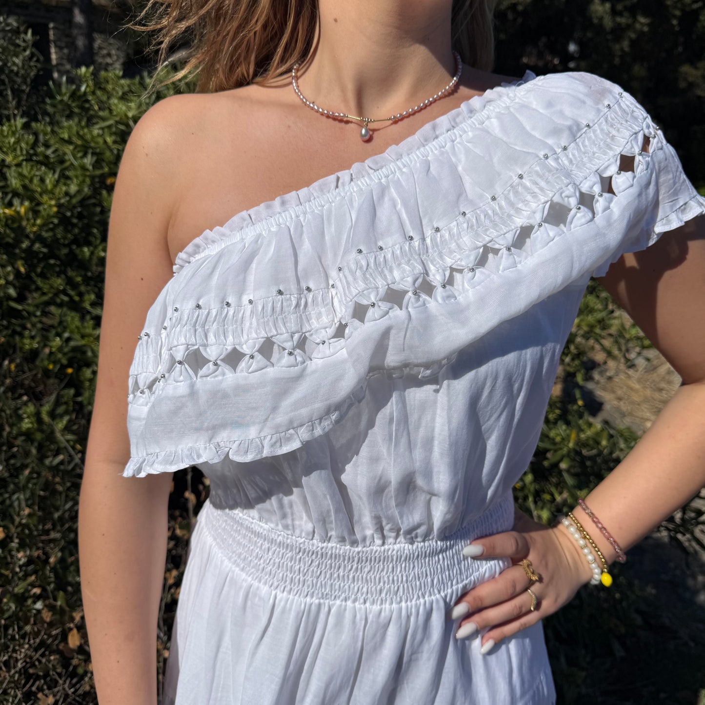 Robe asymétrique blanche